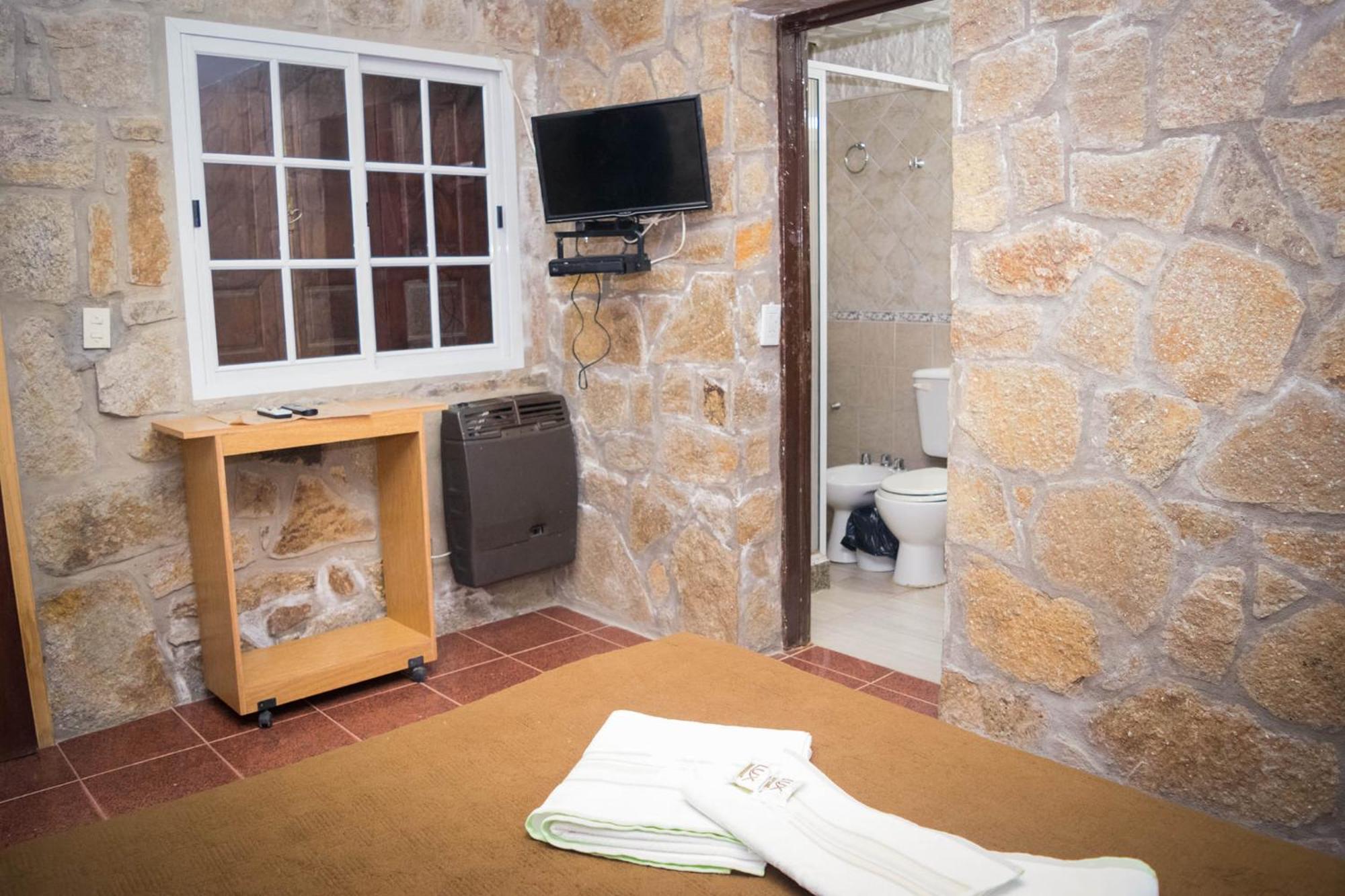 Hostal "El Tomolasta" La Carolina Szoba fotó
